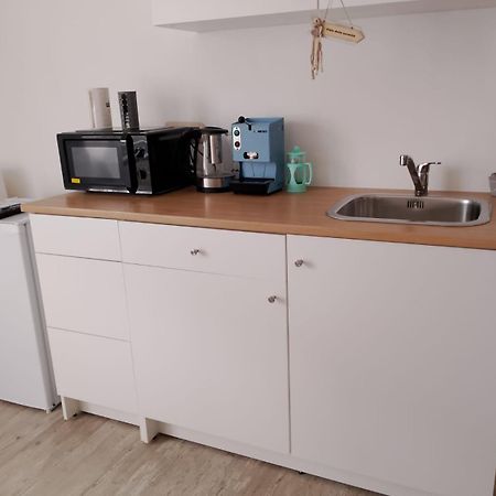 B&B Airport Serenity Suites Наполи Екстериор снимка